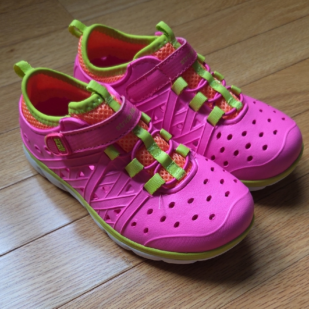 Stride Rite Water-Friendly Shoes - Picture 2 of 7